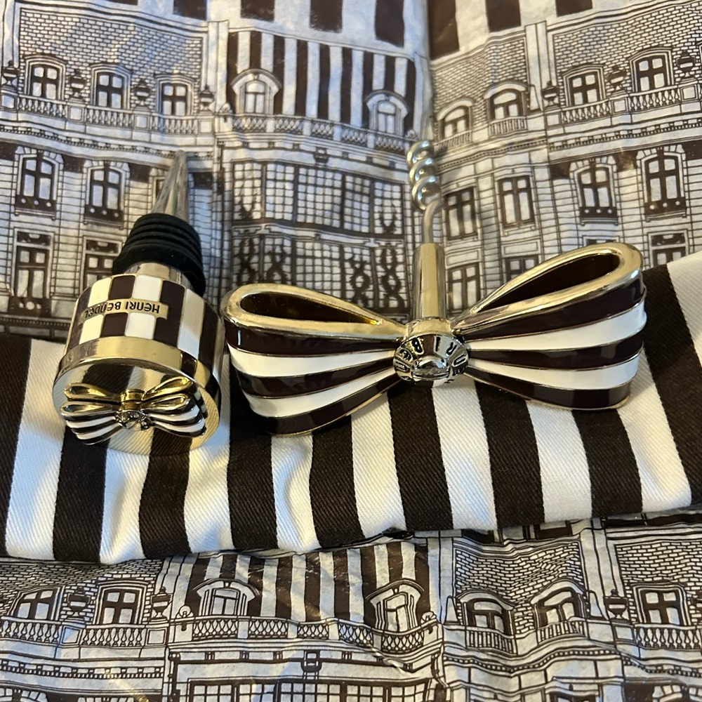 Henri Bendel Corkscrew & Bottle Stopper Wine Set